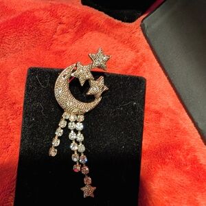Elegant Gold Star and Moon Brooch